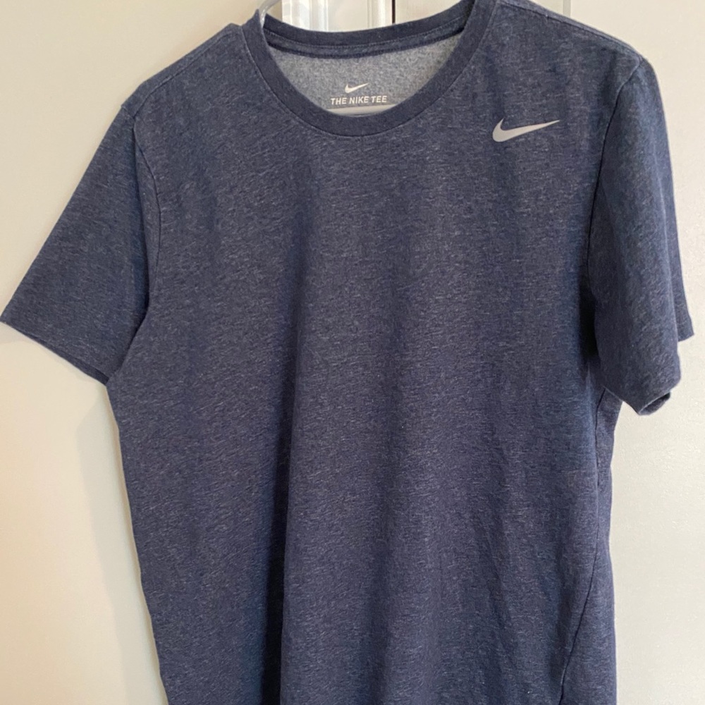 Men’s Nike tee